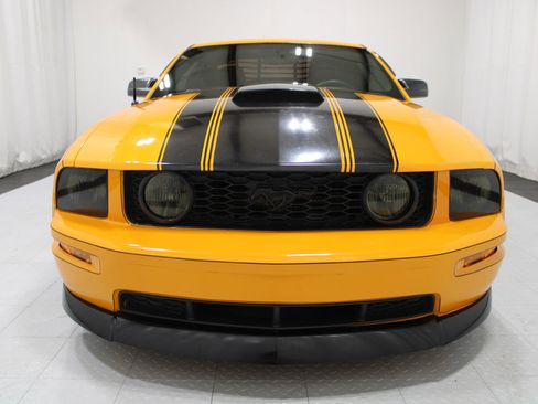 Used 2008 Ford Mustang GT RWD image 3