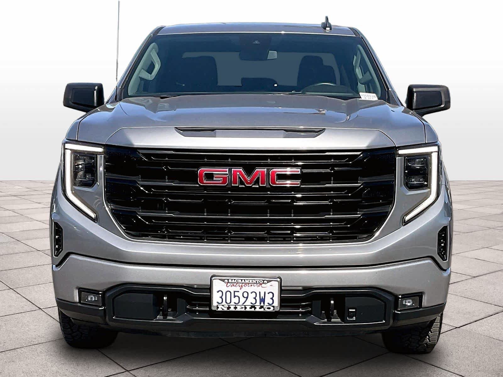 Used 2023 GMC Sierra 1500 Elevation w/ X31 Off-Road Package AWD/4WD image 5