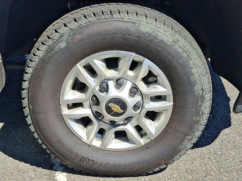 Used 2026 Chevrolet Silverado 2500 W/T AWD/4WD image 9