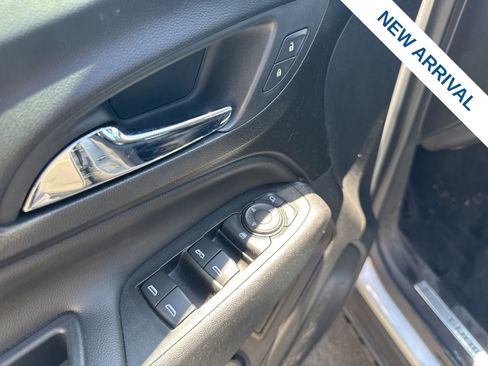 Used 2021 Chevrolet Equinox Premier AWD/4WD image 18