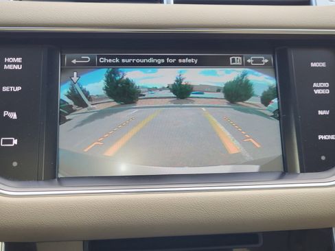 Used 2015 Land Rover Range Rover Sport HSE image 32