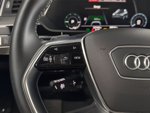 Used 2021 Audi e-tron Premium Plus w/ Premium Plus Package image 20