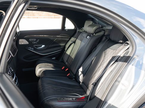 Used 2019 Mercedes-Benz S 560 4MATIC Sedan w/ Premium Package image 21