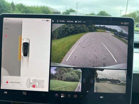 Used 2023 Tesla Model Y Performance AWD/4WD image 8