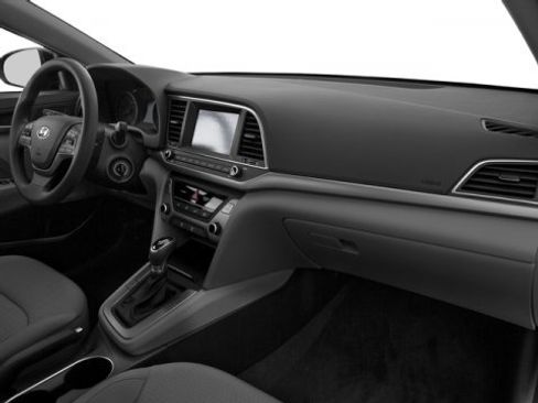 Used 2017 Hyundai Elantra SE image 19