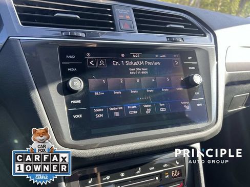 Certified 2023 Volkswagen Tiguan SE w/ Panoramic Sunroof Package image 23