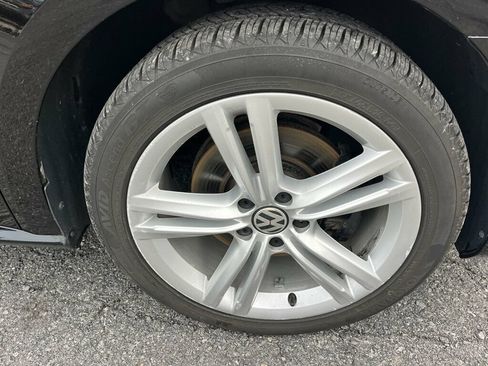 Used 2014 Volkswagen Passat TDI SE FWD image 12