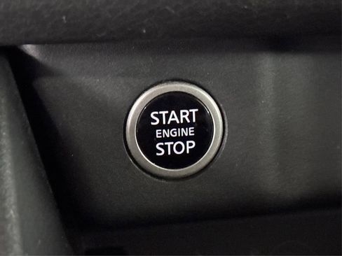 Used 2023 Nissan Rogue SV AWD/4WD image 29