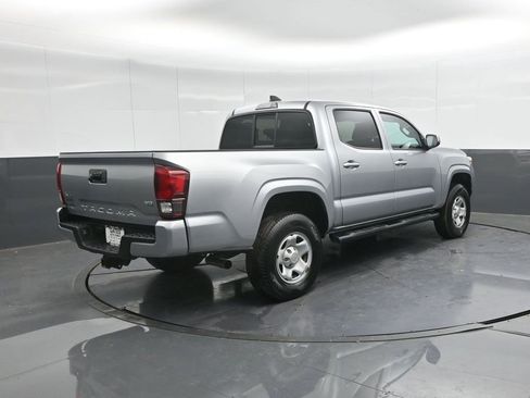 Used 2022 Toyota Tacoma SR image 2