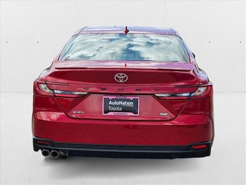 New 2025 Toyota Camry SE image 7