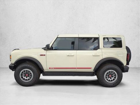 New 2026 Ford Bronco Outer Banks image 5