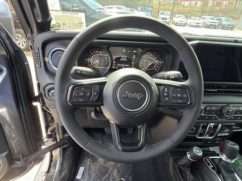 New 2026 Jeep Gladiator Sport image 21