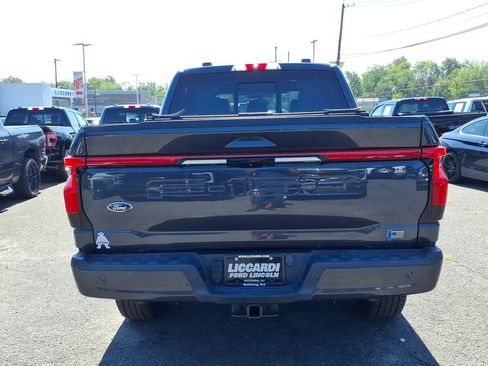 Used 2022 Ford F150 Lightning Platinum AWD/4WD image 5