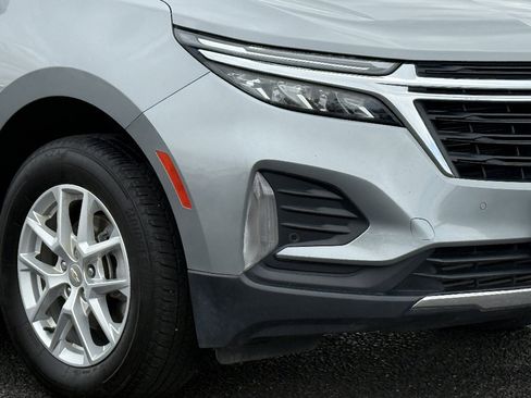 Used 2024 Chevrolet Equinox LT AWD/4WD image 2