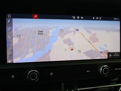 Used 2022 Porsche Macan S image 24