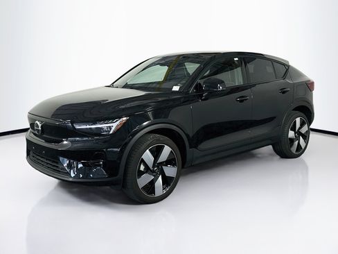 Used 2023 Volvo C40 P8 Recharge Ultimate AWD/4WD image 3
