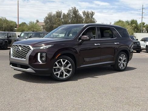 Used 2022 Hyundai Palisade SEL w/ Convenience Package FWD image 2