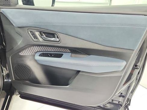 Used 2023 Nissan Ariya image 27