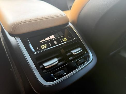 Used 2021 Volvo XC60 T5 Inscription w/ Advanced Package FWD image 24