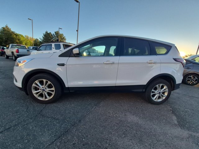 Used 2017 Ford Escape SE w/ SE Cold Weather Package AWD/4WD image 8