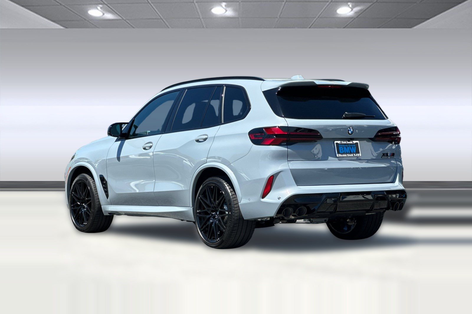 New 2026 BMW X5 M Competition w/ Executive Package AWD/4WD image 3