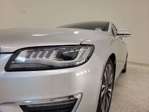 Used 2018 Lincoln MKZ Reserve w/ Climate Package AWD/4WD image 9