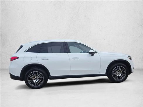 Certified 2026 Mercedes-Benz GLC 300 image 4