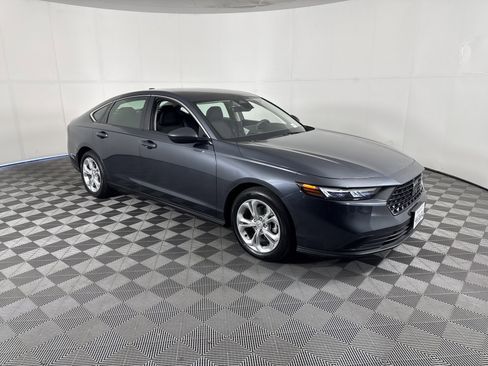 Used 2023 Honda Accord LX image 2
