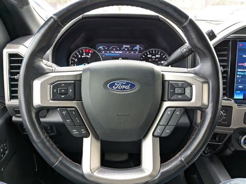 Used 2022 Ford F350 Platinum image 18