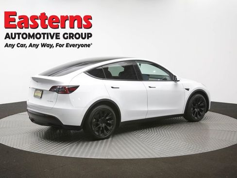 Used 2021 Tesla Model Y Long Range AWD/4WD image 36