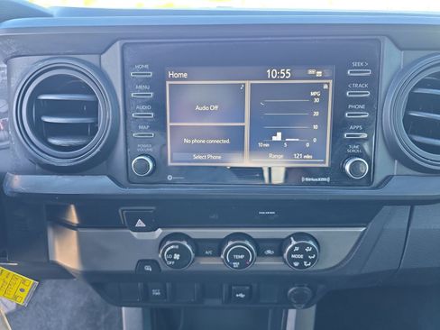 Used 2020 Toyota Tacoma SR image 17