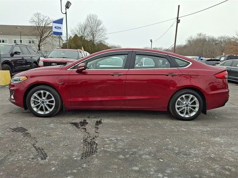 Used 2019 Ford Fusion Energi Titanium image 4