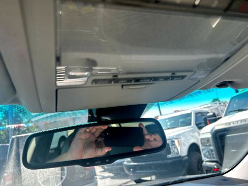 Used 2011 Lexus LS 460 image 26