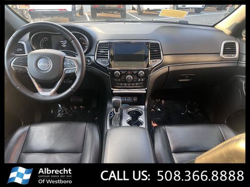 Used 2022 Jeep Grand Cherokee Limited image 24