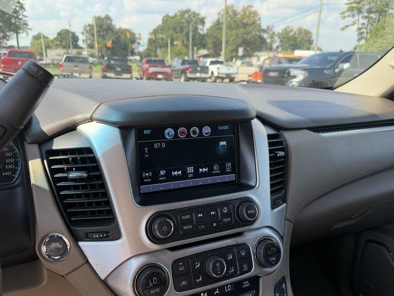 Used 2017 GMC Yukon SLT w/ HD Trailering Package AWD/4WD image 16