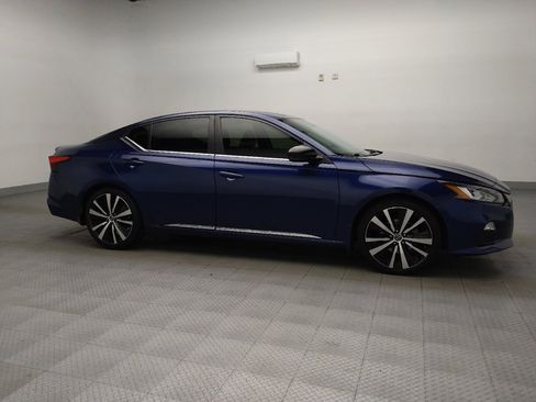 Used 2019 Nissan Altima 2.0 SR image 11