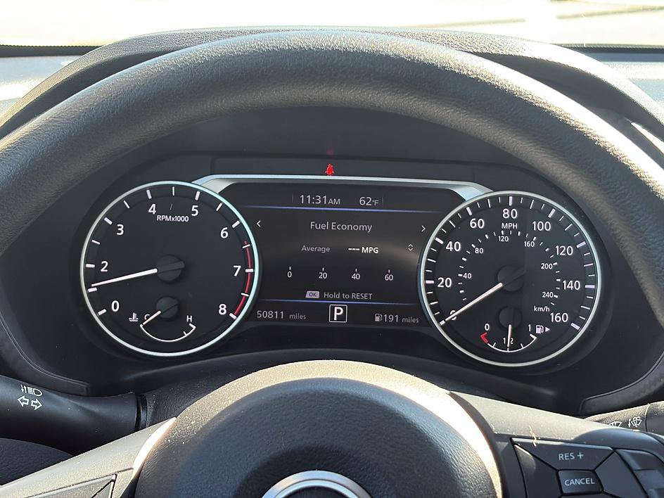 Certified 2025 Nissan Sentra SV FWD image 32