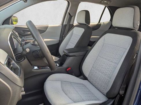 Used 2022 Chevrolet Equinox LS w/ LS Convenience Package AWD/4WD image 16