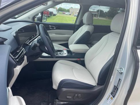 New 2026 Kia Carnival SX Prestige FWD image 12