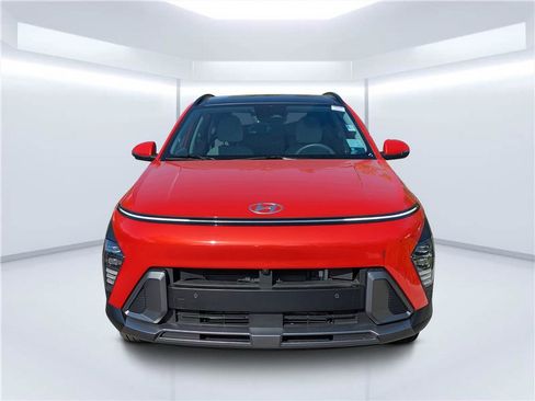 Certified 2024 Hyundai Kona Limited AWD/4WD image 8