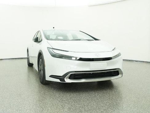 New 2026 Toyota Prius SE image 30