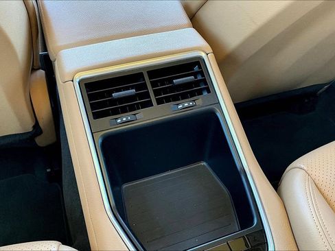 Used 2019 Porsche Panamera RWD image 10