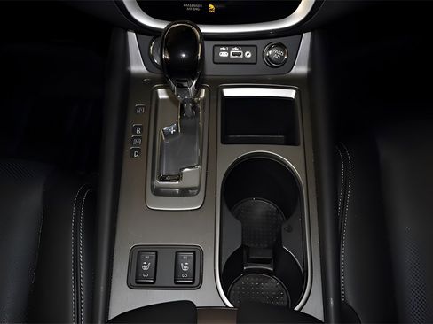 Used 2024 Nissan Murano SL image 19