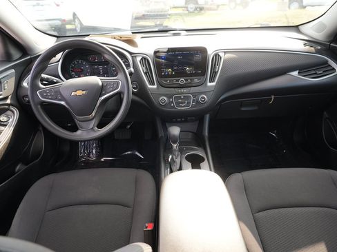 Used 2023 Chevrolet Malibu LS FWD image 25