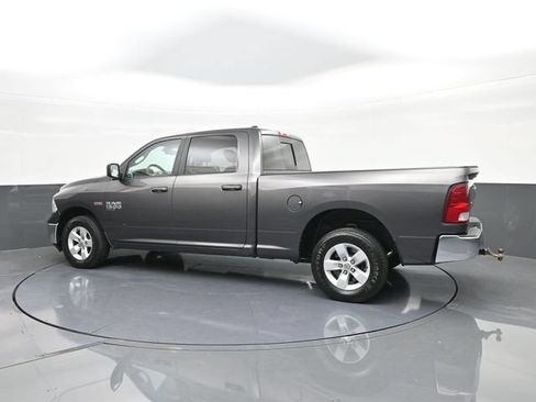 Used 2019 RAM 1500 Classic SLT RWD image 5