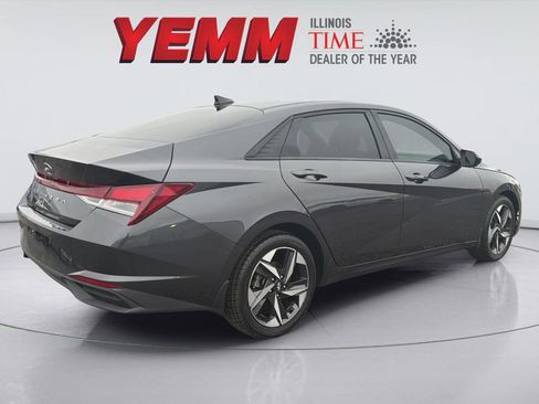 Used 2023 Hyundai Elantra SEL w/ Convenience Package image 8