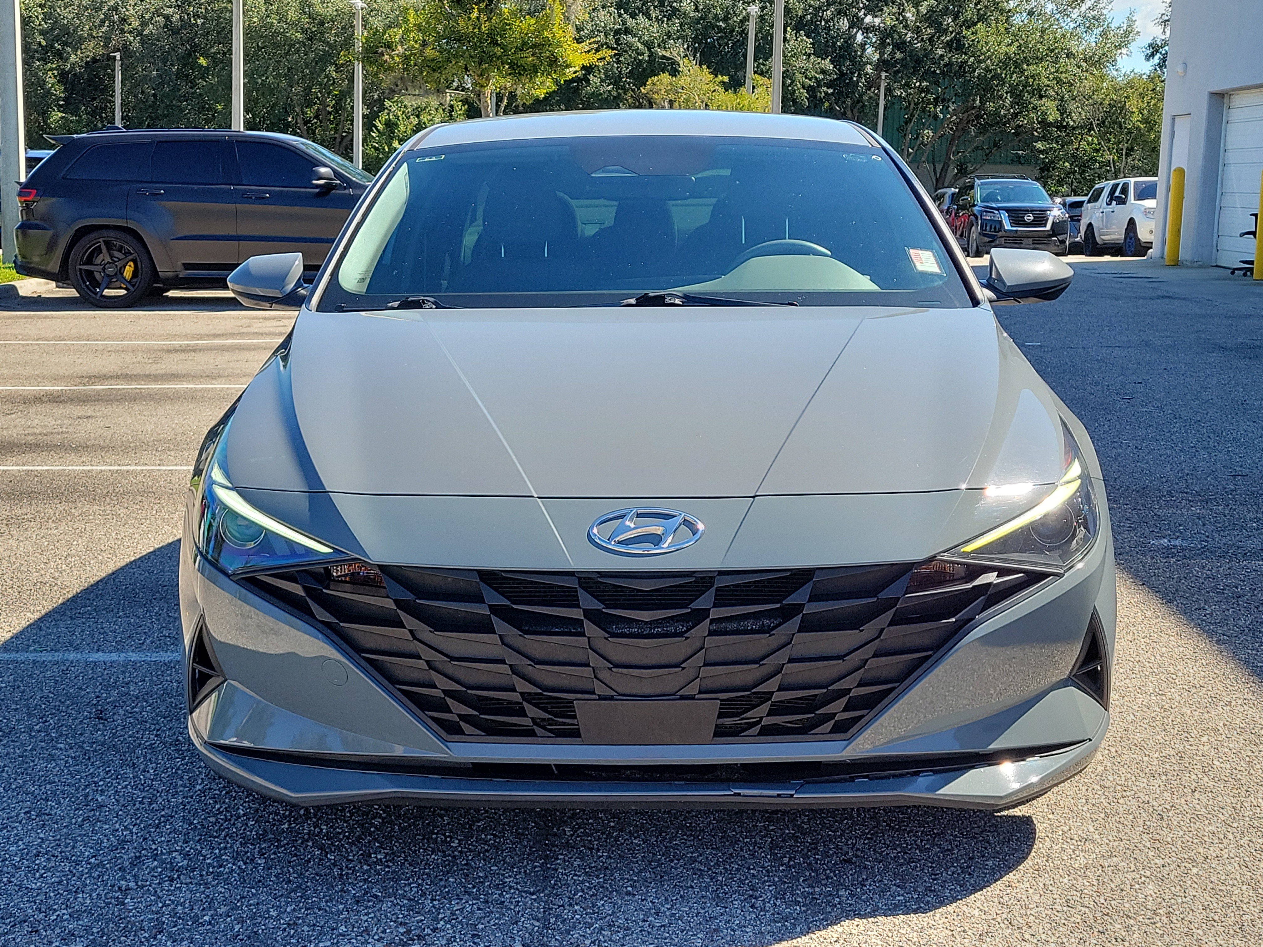 Used 2021 Hyundai Elantra SEL w/ Convenience Package FWD image 2