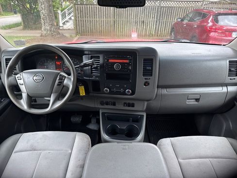 Used 2012 Nissan NV 2500 SV RWD image 19