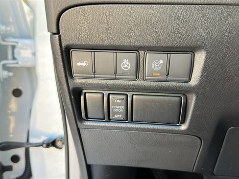 Certified 2023 Nissan Armada Platinum w/ Captain's Chairs Package AWD/4WD image 16