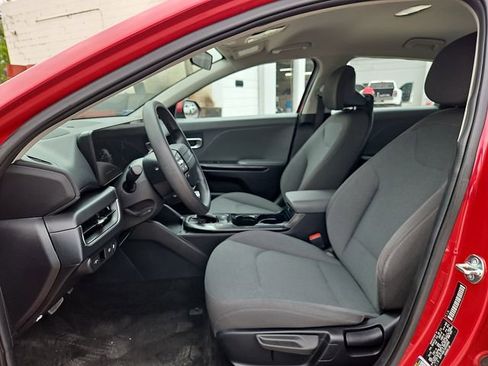 Used 2025 Kia K4 FWD image 15
